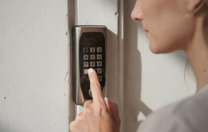 découvrez le système à code sans pile, la solution idéale pour un verrouillage facile, sécurisé et sans souci d'entretien. profitez d'une technologie moderne pour sécuriser vos espaces en toute simplicité.